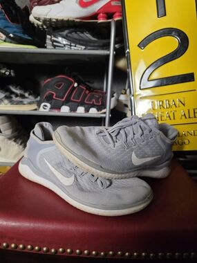 🔥 Nike Free RN Light Gray Training Sneakers with White Swoosh Men's Size 10